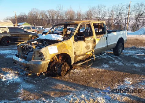 2001 Ford F-350 Lariat/Xl/Xlt из США, поврежденный, VIN 1FTSW31F81EB64192